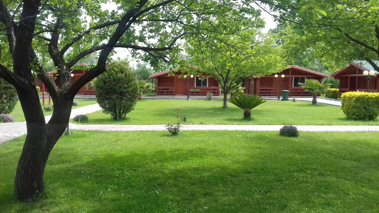 Kompleksi Turistik Leonardo Shengjin Exterior photo